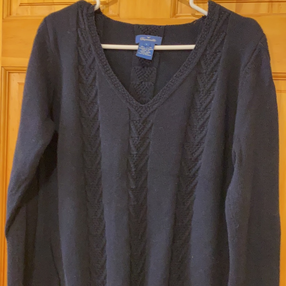 Vneck cable knit sweater